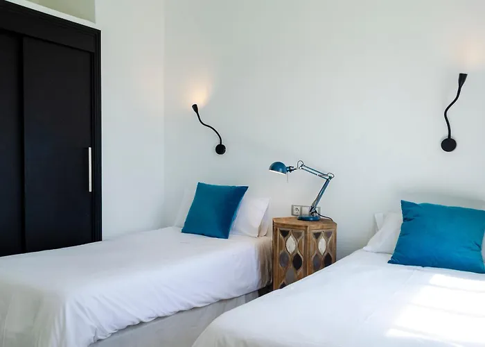 Islamar (adults Only)