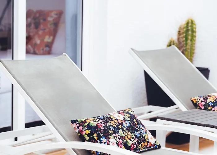 Islamar (adults Only)