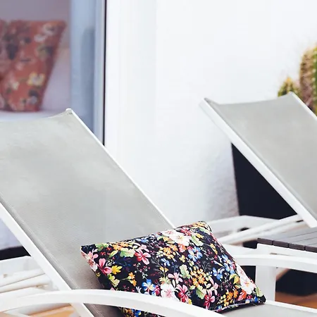 Islamar (adults Only)