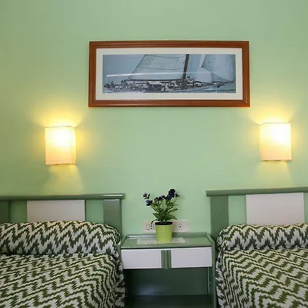 Islamar (adults Only)